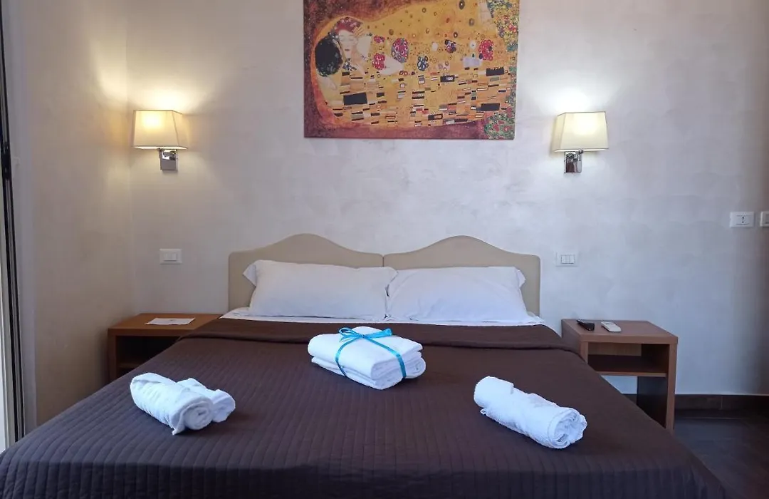 Rome Travellers Hotel-1